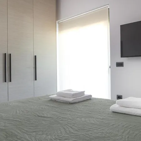 Lum Urban - Modern With Free Parking Apartment Chania (Crete)