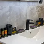 Apartment Lum Urban - Modern With Free Parking