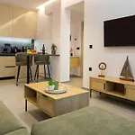 アパート Lum Urban - Modern With Free Parking *