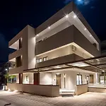 Lum Urban - Modern With Free Parking Apartment Chania (Crete)