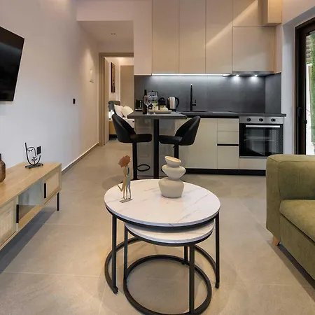 Lum Urban - Modern With Free Parking Appartement La Canée